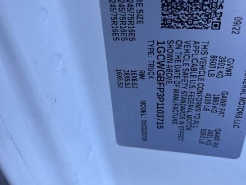 Used 2023 Chevrolet Express 2500 Extended image 29