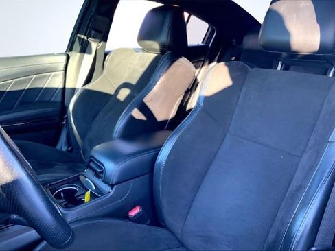 Used 2022 Dodge Charger R/T w/ Plus Group image 29