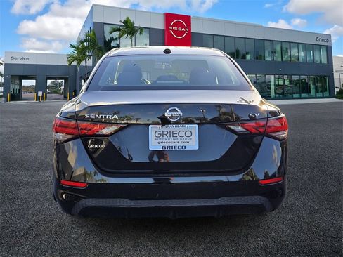 Used 2021 Nissan Sentra SV image 5