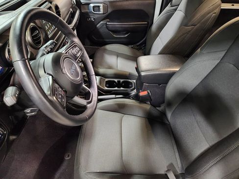 Used 2021 Jeep Wrangler Sport S image 29