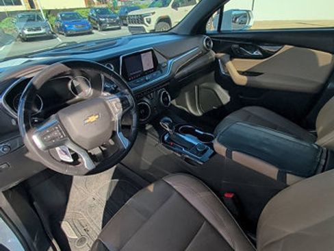 Used 2019 Chevrolet Blazer Premier w/ Sun and Wheels Package AWD/4WD image 23