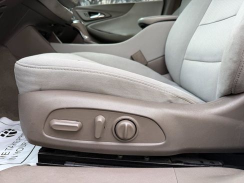 Used 2020 Chevrolet Malibu LT image 20