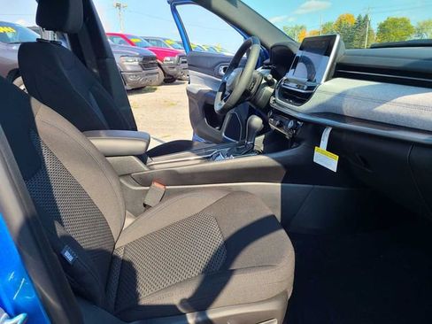 Used 2025 Jeep Compass Sport AWD/4WD image 18