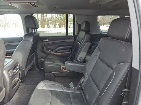 Used 2020 Chevrolet Suburban Premier image 19