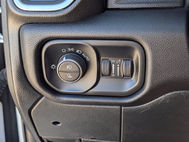 Used 2024 RAM 2500 Laramie w/ Safety Group AWD/4WD image 36