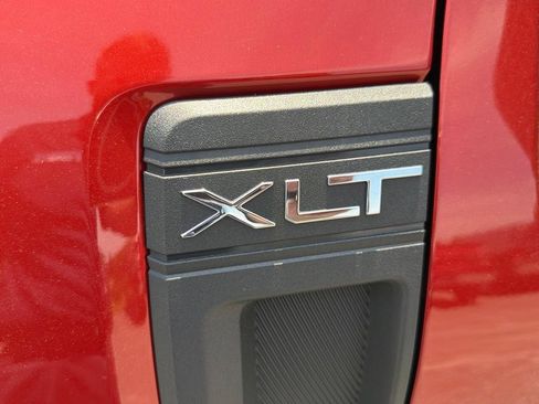 Used 2023 Ford Maverick XLT FWD image 12