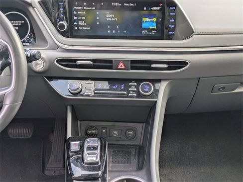 Used 2021 Hyundai Sonata Limited w/ Cargo Package image 17