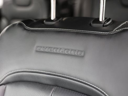 Used 2023 Jeep Grand Cherokee L Overland image 23