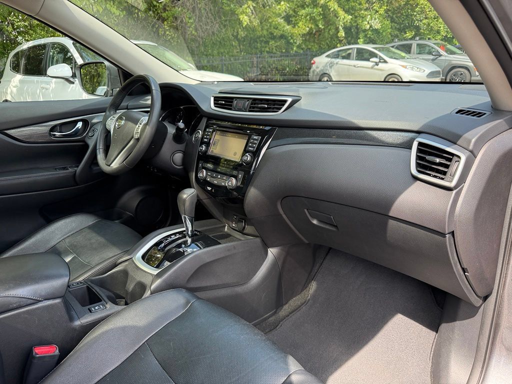 Used 2016 Nissan Rogue SL w/ SL Premium Package AWD/4WD image 37
