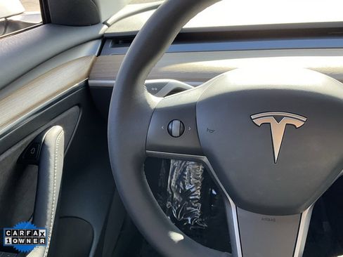 Used 2023 Tesla Model 3 Standard Range image 40