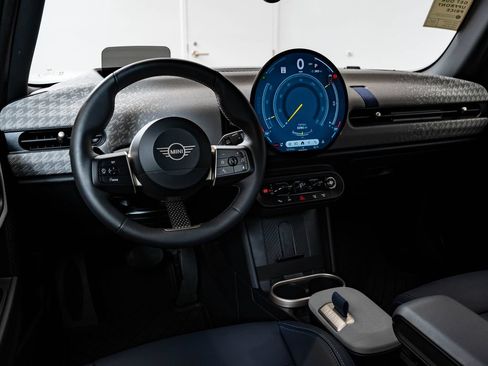 Certified 2026 MINI Cooper S FWD image 4