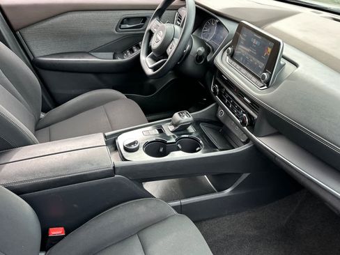 Used 2023 Nissan Rogue S AWD/4WD image 16