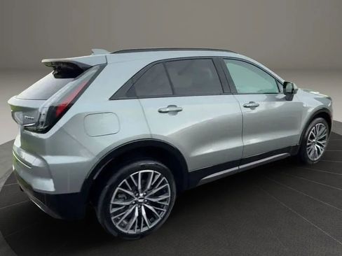 Used 2024 Cadillac XT4 Sport image 5
