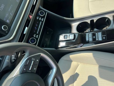 Used 2022 Hyundai Sonata SEL w/ Cargo Package FWD image 15