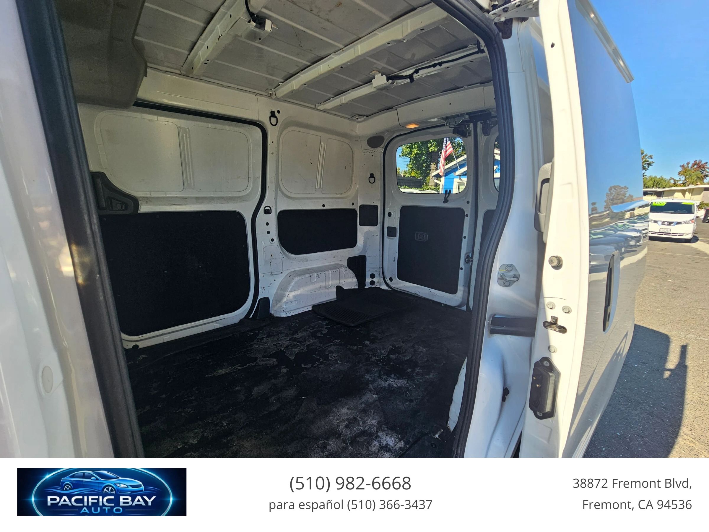 Used 2020 Nissan NV200 S w/ Back Door Glass Package FWD image 13