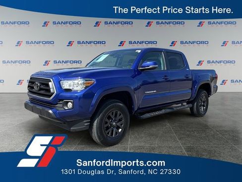 Used 2023 Toyota Tacoma SR5 w/ Technology Package AWD/4WD image 1