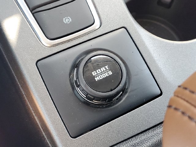 Certified 2025 Ford Bronco Sport Outer Banks w/ Outer Banks Tech Package+ AWD/4WD image 30