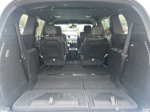 New 2026 Chrysler Pacifica Select image 6