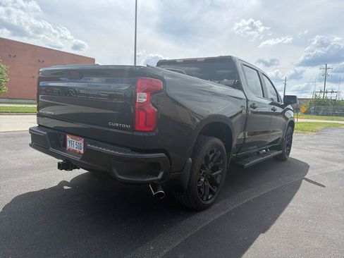 Used 2019 Chevrolet Silverado 1500 Custom w/ Custom Value Package AWD/4WD image 5