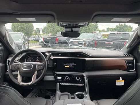 New 2025 GMC Sierra 2500 Denali w/ Denali Reserve Package image 27