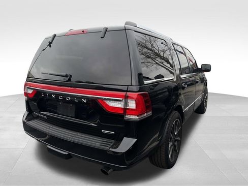 Used 2016 Lincoln Navigator Reserve image 2