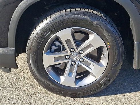 Used 2025 Honda Pilot EX-L image 8