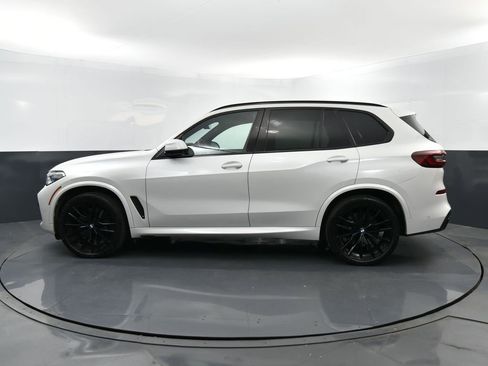 Used 2022 BMW X5 M50i w/ Executive Package image 7