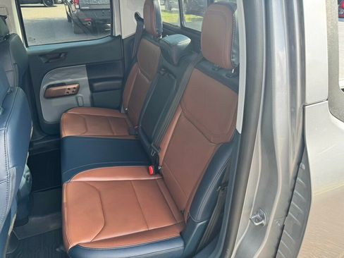Used 2023 Ford Maverick Lariat FWD image 7