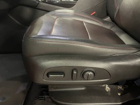 Used 2020 Chevrolet Blazer RS image 11