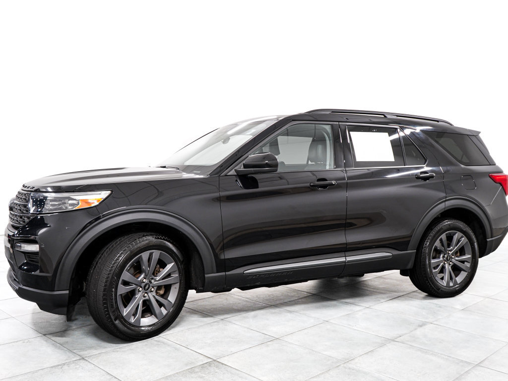 Certified 2024 Ford Explorer XLT w/ Equipment Group 202A AWD/4WD image 4