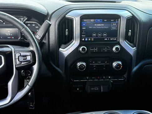 Used 2023 GMC Sierra 2500 SLE image 21
