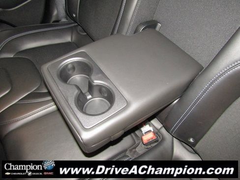 Used 2019 Jeep Cherokee Latitude Plus image 15