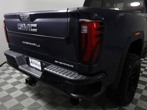Used 2024 GMC Sierra 2500 Denali Ultimate image 68