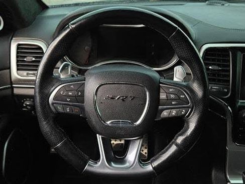 Used 2016 Jeep Grand Cherokee SRT AWD/4WD image 10