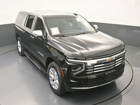 Used 2026 Chevrolet Suburban Premier AWD/4WD image 63
