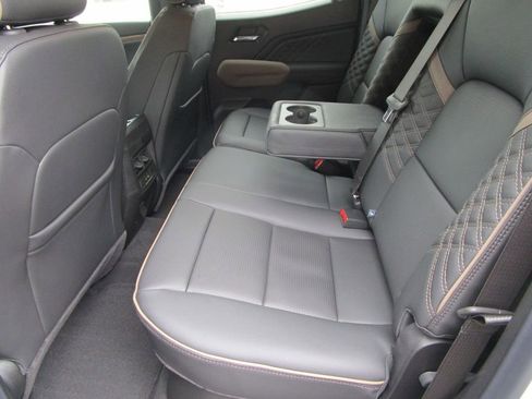 New 2026 GMC Canyon Denali AWD/4WD image 18