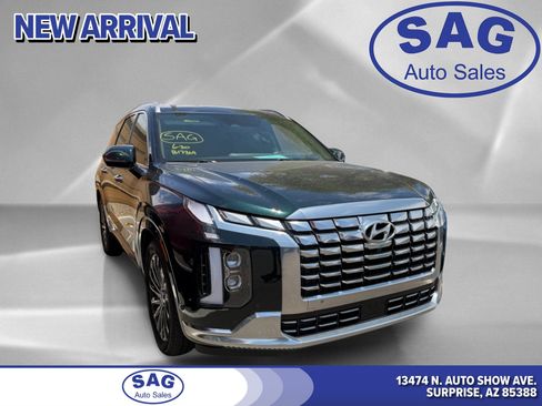 Used 2023 Hyundai Palisade Calligraphy FWD image 1