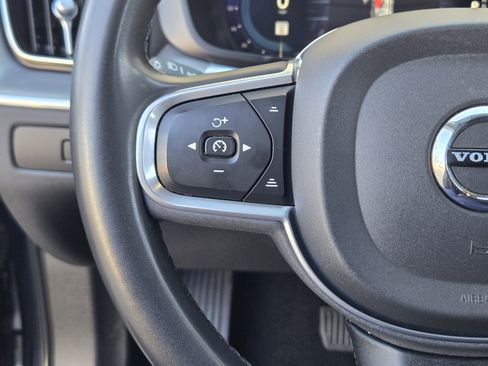 Certified 2023 Volvo XC60 B5 Core w/ Climate Package image 37