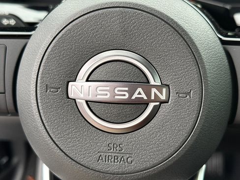 New 2025 Nissan Pathfinder Platinum image 27