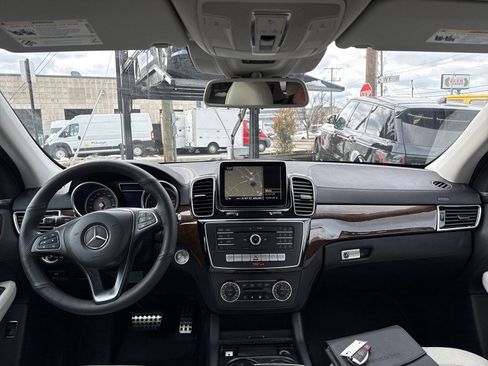 Used 2016 Mercedes-Benz GLE 400 4MATIC image 19