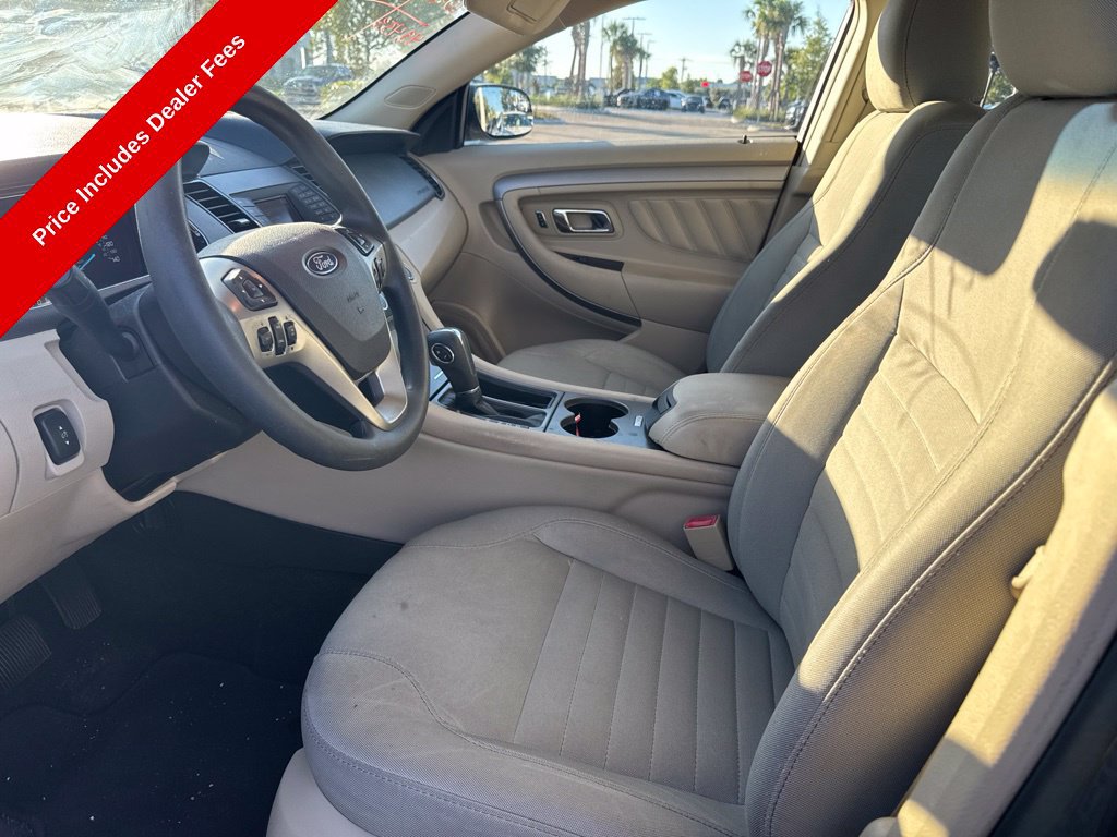 Used 2017 Ford Taurus SE FWD image 10