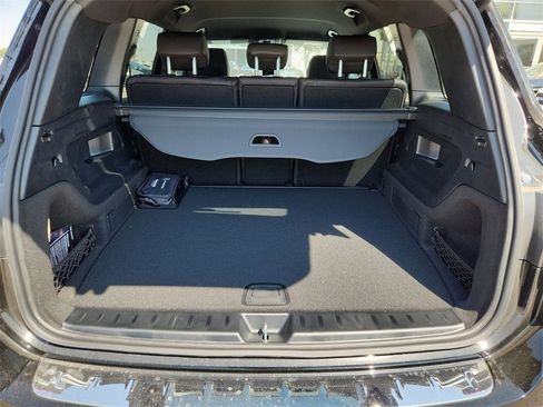 New 2025 Mercedes-Benz GLB 250 image 12