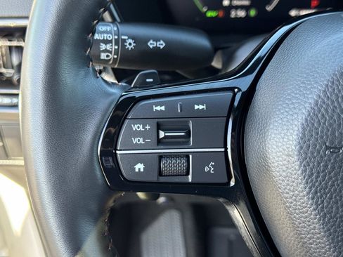 Certified 2023 Honda CR-V Sport Touring image 11