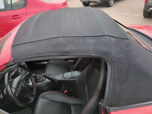 Used 2004 MAZDA MX-5 Miata MAZDASPEED w/ Grand Touring Pkg RWD image 11