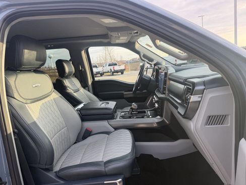 Used 2023 Ford F150 Limited image 33