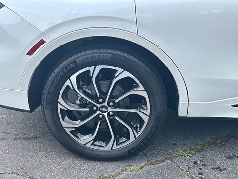 New 2026 Lincoln Nautilus Reserve AWD/4WD image 18