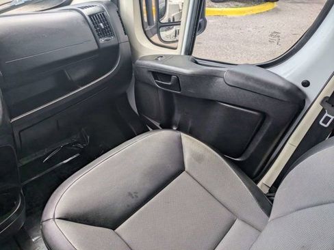 Used 2021 RAM ProMaster 2500 image 14