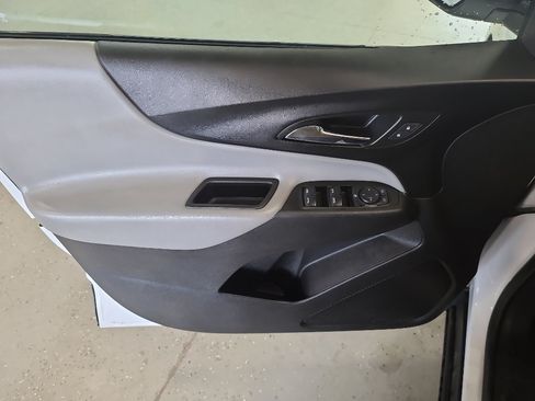 Used 2024 Chevrolet Equinox LS w/ LPO, Floor Liner Package FWD image 10