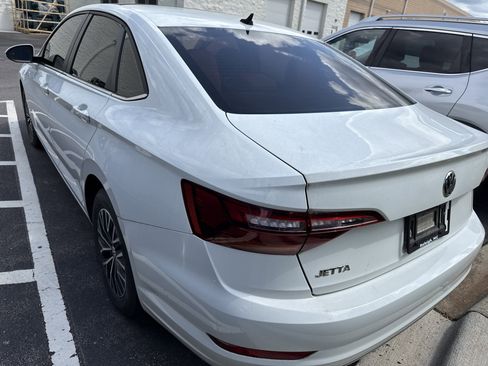 Used 2019 Volkswagen Jetta SE FWD image 6