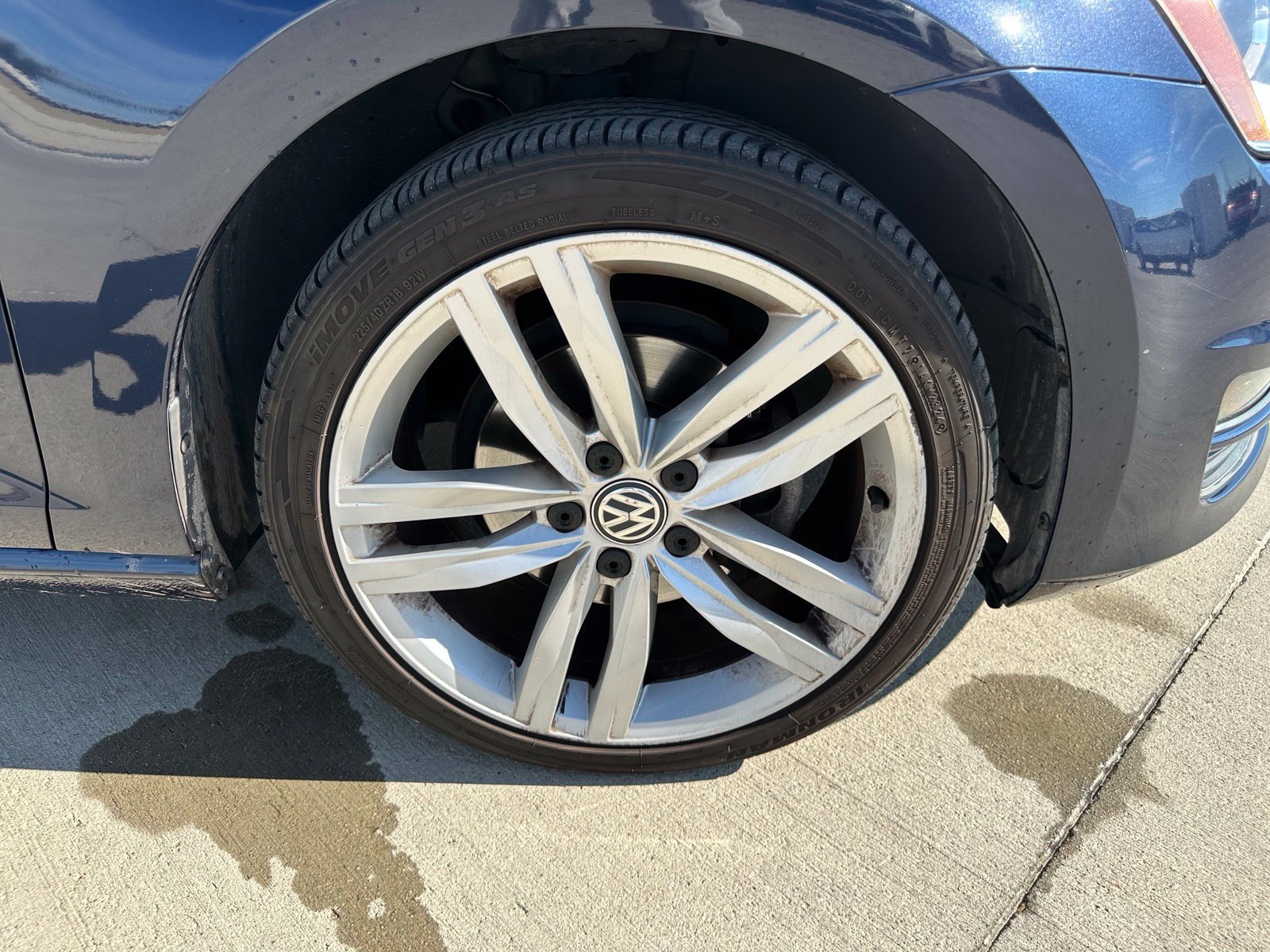 Used 2017 Volkswagen Golf SEL FWD image 9